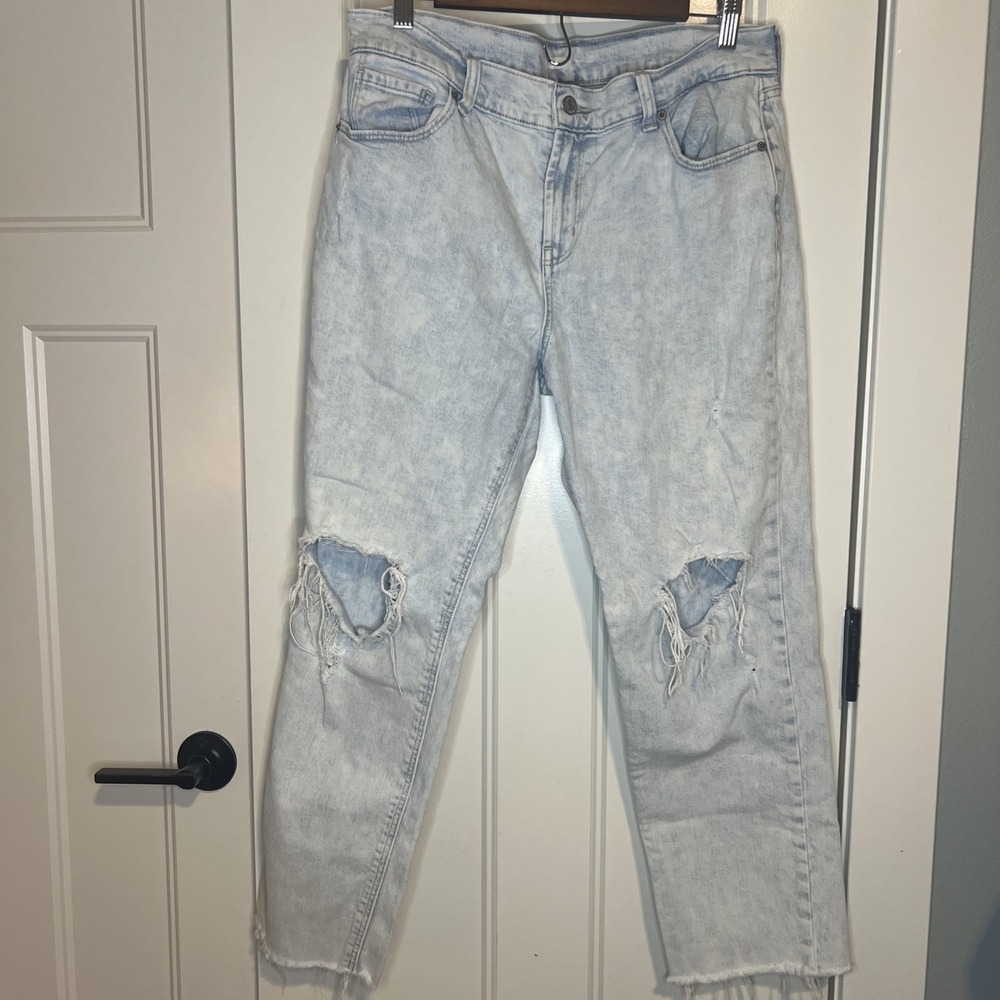 OLD NAVY Boyfriend Straight DISTRESSED/DESTROYED Denim‎ MID-RISE Ankle JEANS 10
